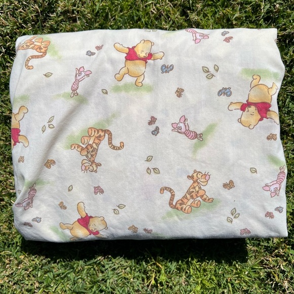 Y2K Winnie The Pooh & Friends Crown Crafts Fitted Crib Sheet Tigger Piglet GUC - Picture 1 of 10